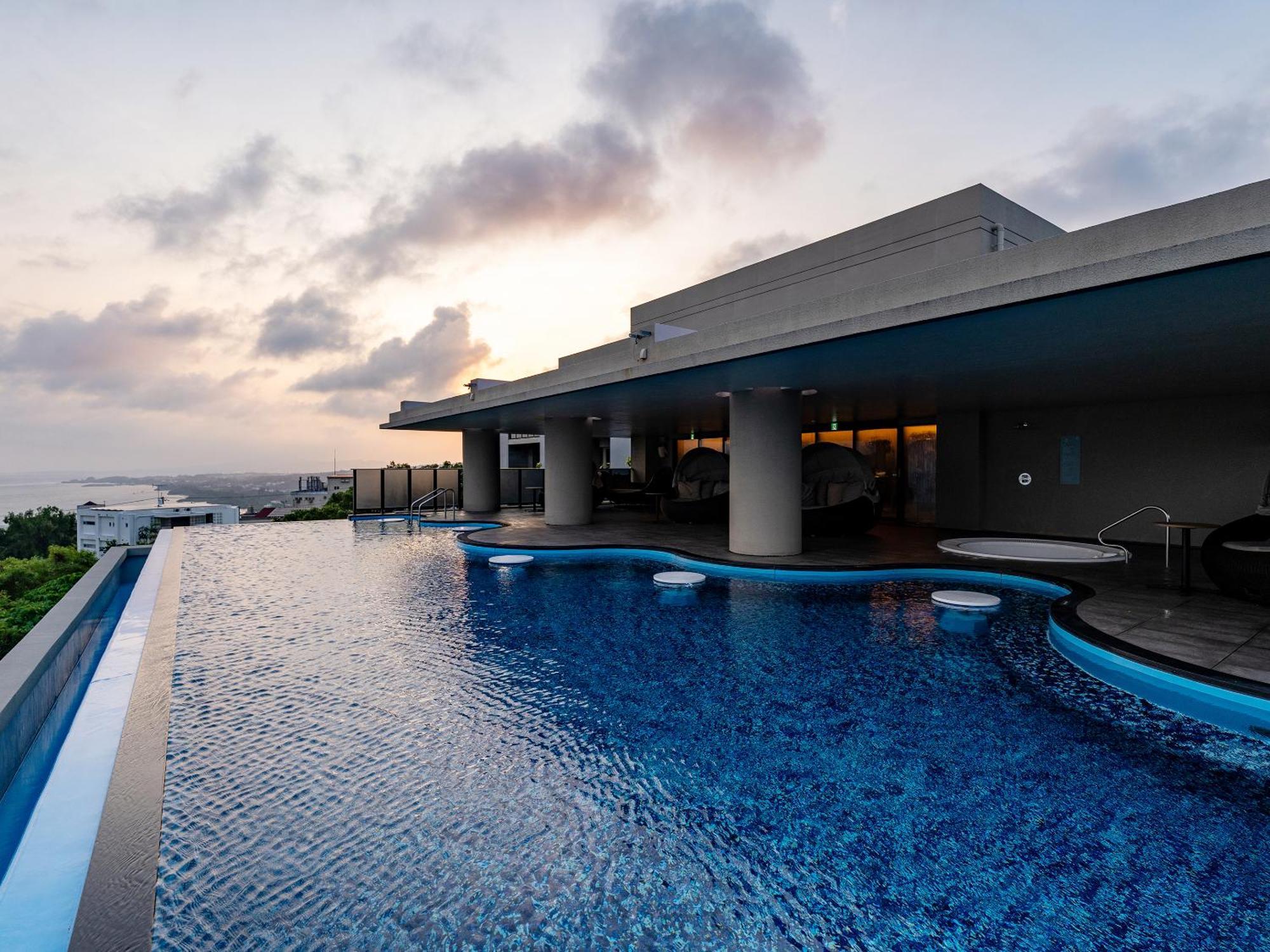Glamday Style Okinawa Yomitan Hotel & Resort Exterior foto